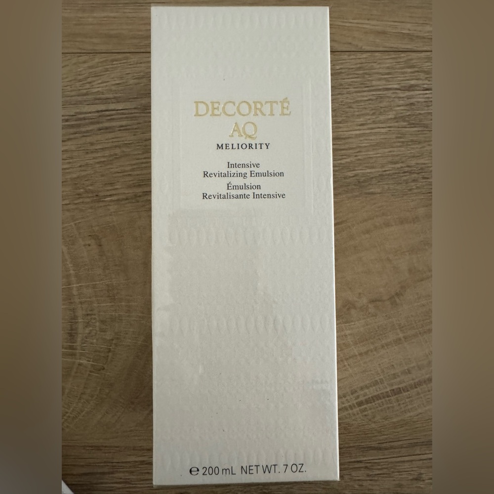 NWT DECORTÉ Decorte AQ Meliority Intensive Revitalizing Emulsion full size 200ml